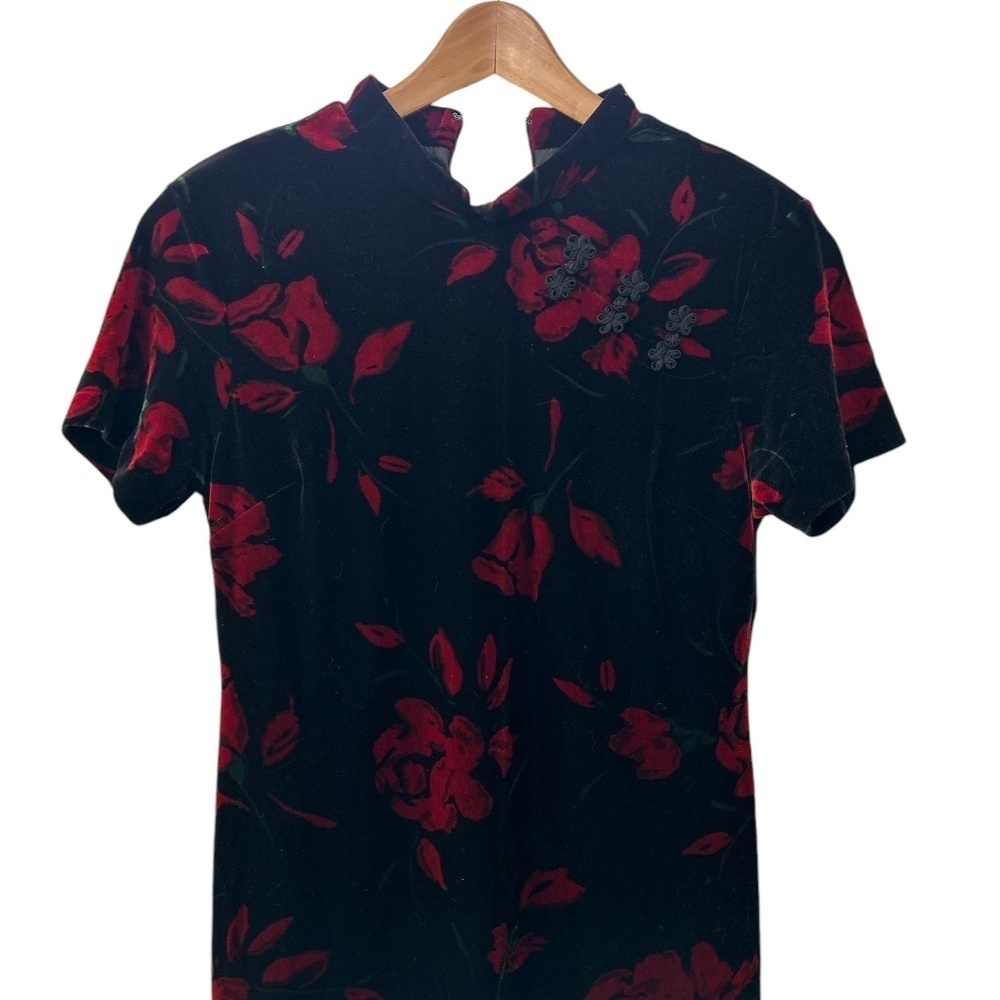 Lord & Taylor Petite Black w/ red Floral Soft‎ Velvety Dress Sz 12P